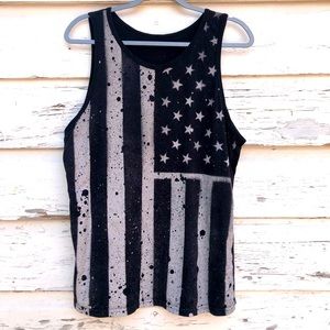 🌵 3/$10 Paint splatter USA flag unisex tank black and white